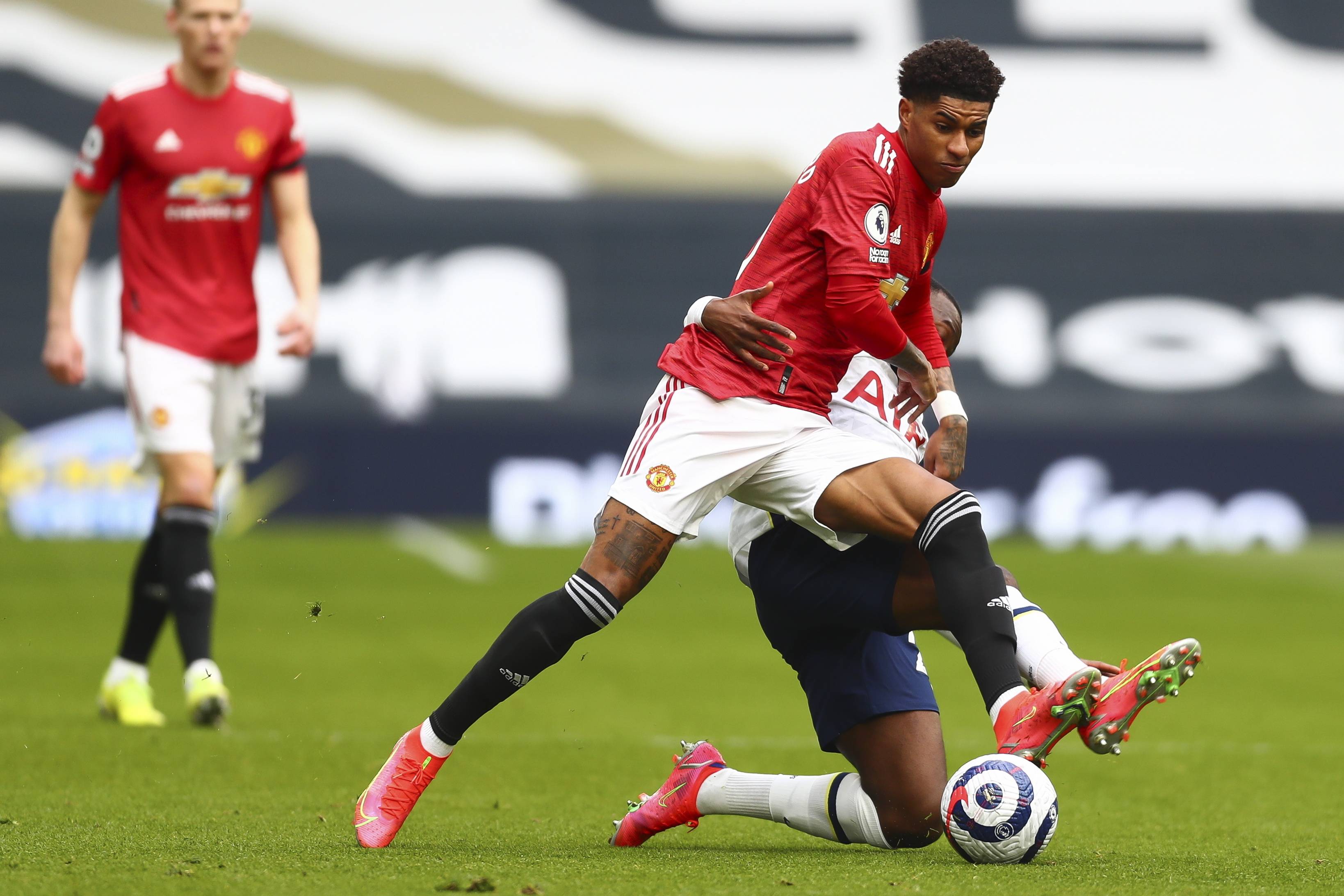 受到日本文 受到日本文