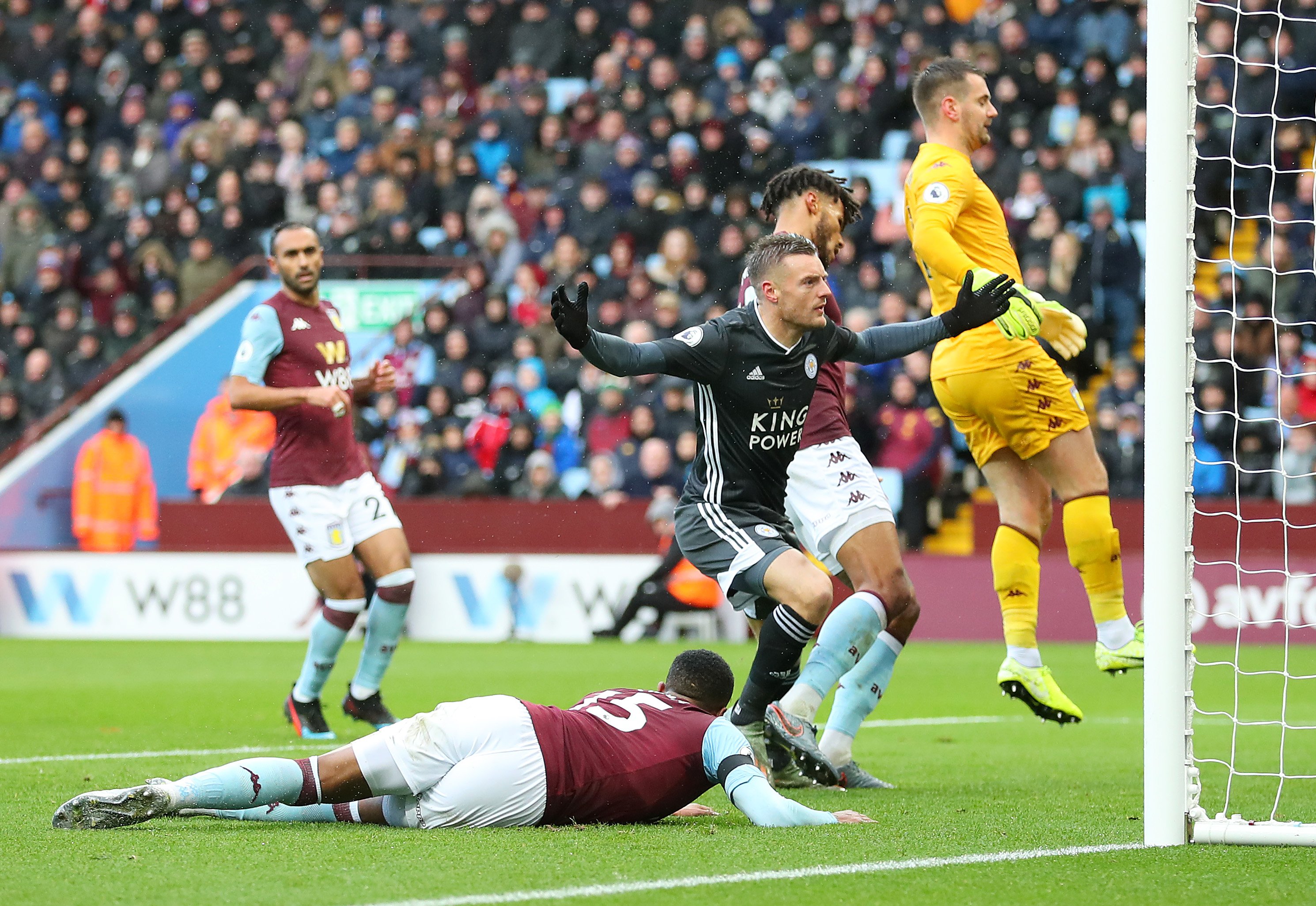 更体现在他 更体现在他