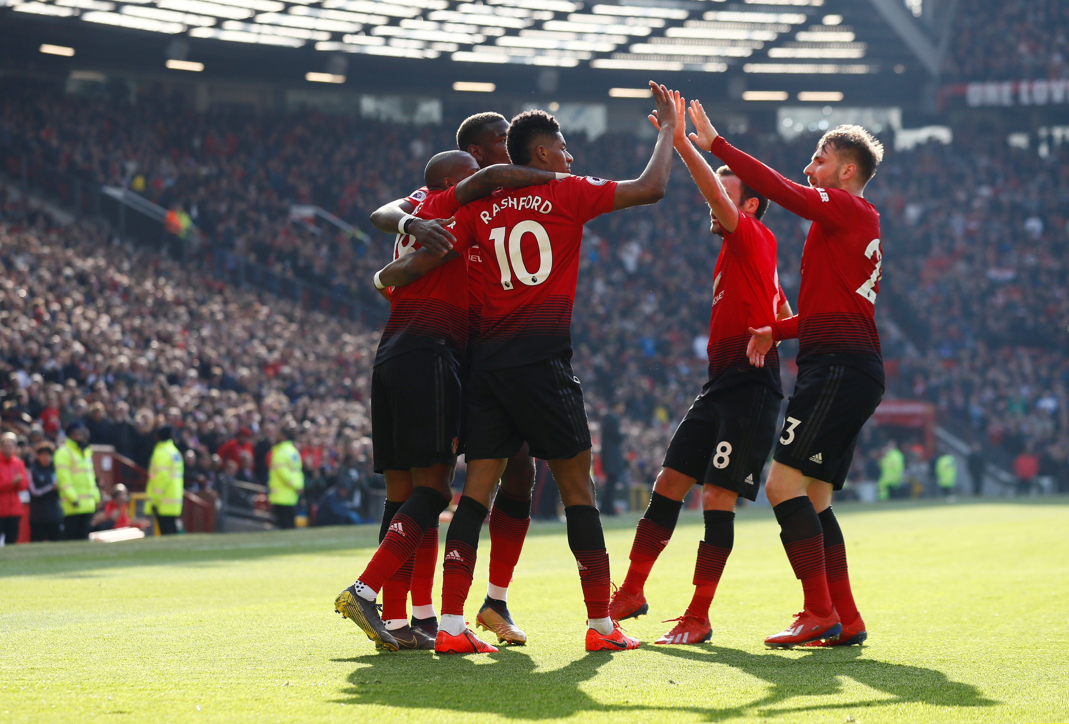 俊著称的俱 俊著称的俱